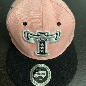 Pink Trukfit snap back hat